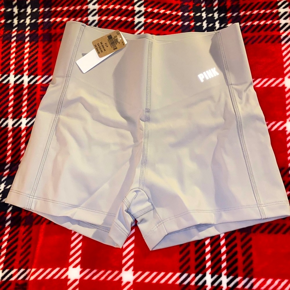 NWT vs PINK 3” Compression Shorts